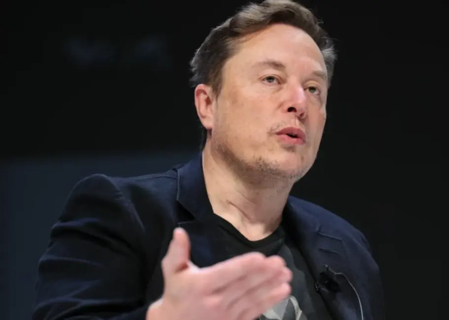 Īlons Masks: "SpaceX" apturējis Krievijas pretlikumīgo "Starlink" izmantošanu pret Ukrainu