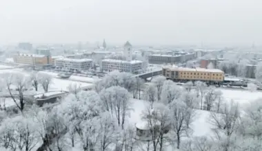 Jelgavu piemeklējušas stipras sala sekas: traucēta ūdensapgāde vairākās pilsētas daļās