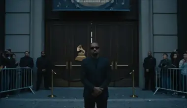 Kanje Vests uz visiem laikiem izslēgts no "Grammy" pasākumiem pēc skandalozā sarkanā paklāja gājiena