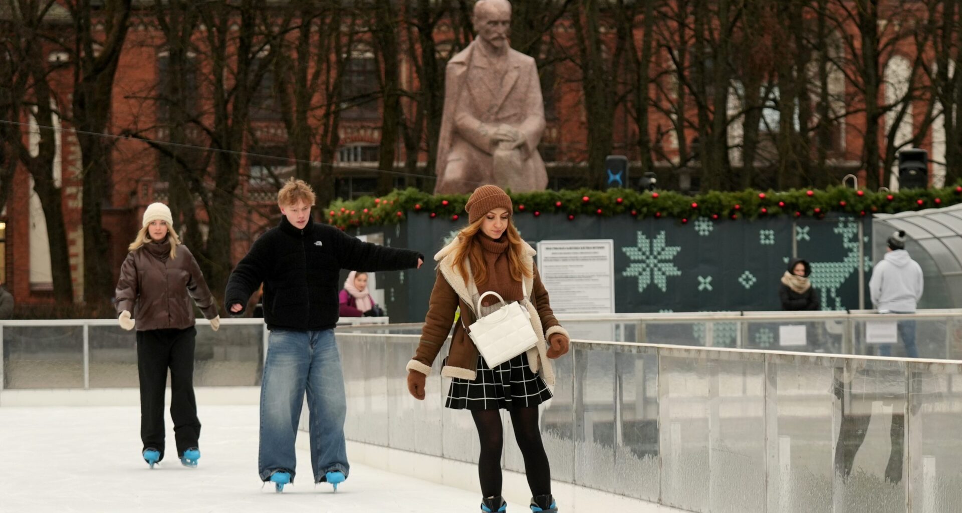 Nemaz nedomā atslābt – sinoptiķi prognozē, ka tuvākajās naktīs no jauna pastiprināsies sals - LA.LV