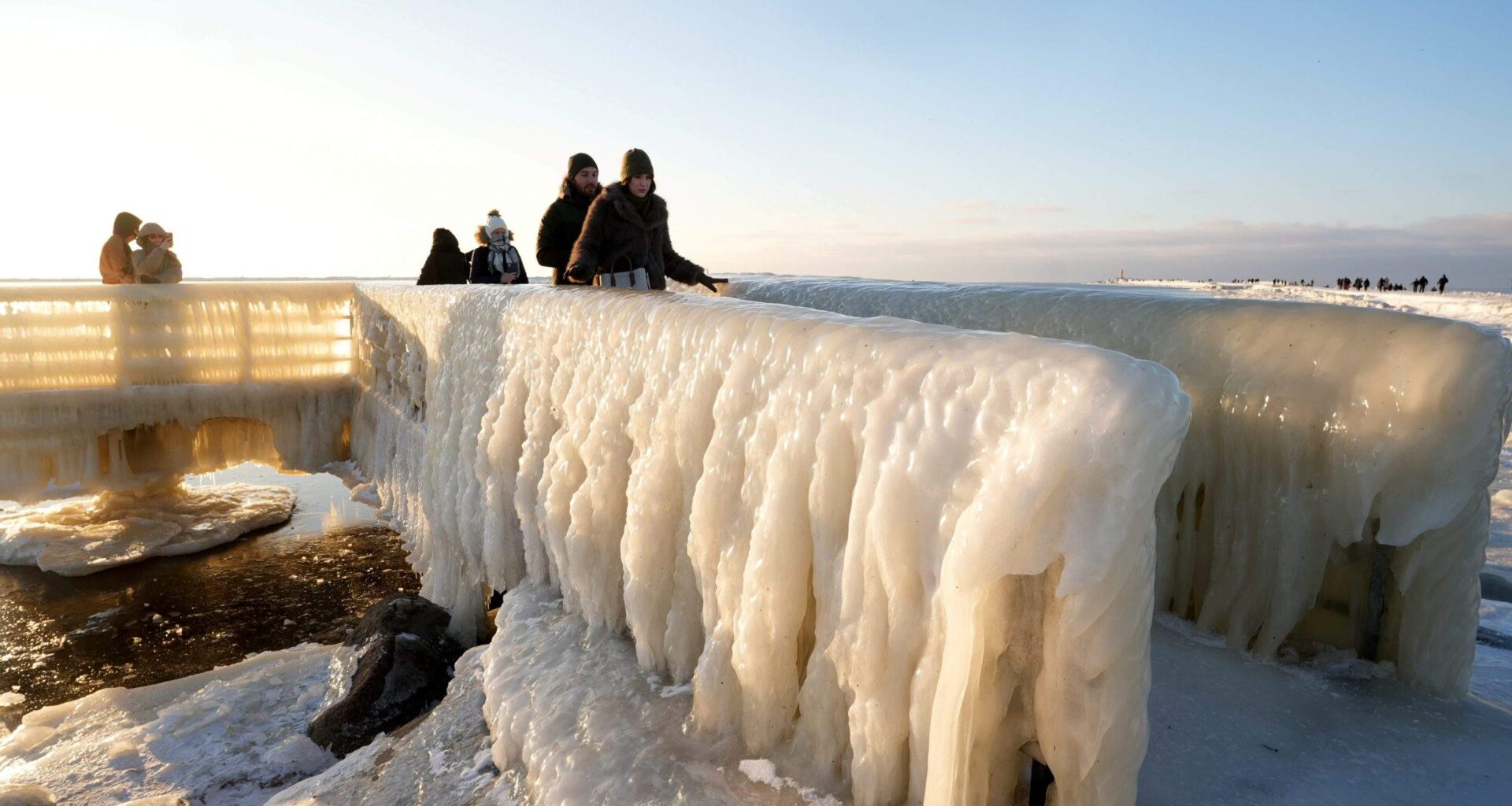 Ziemeļu vējš atnesīs nedaudz siltāku gaisu: laika prognoze pirmdienai