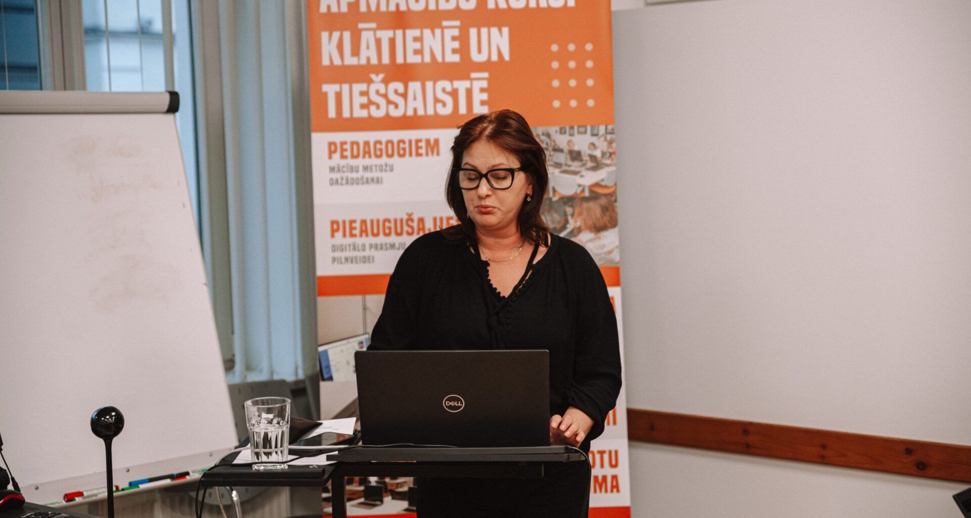 Digitālais centrs aicina uz tiešsaistes nodarbību par mākslīgā intelekta izmantošana e-pasta komunikācijā