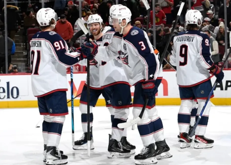 Merzļikins palīdz "Blue Jackets" izcīnīt ceturto uzvaru pēc kārtas NHL