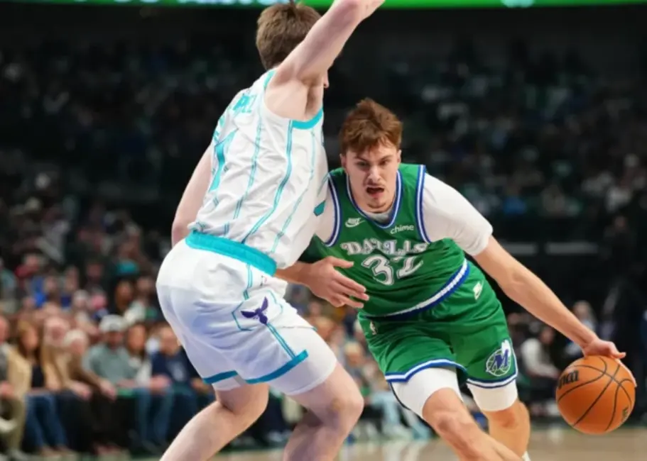 NBA rekords: 2025. gada drafta pirmais numurs Kūpers Flegs aizvada rezultatīvāko spēli pusaudžu vēsturē