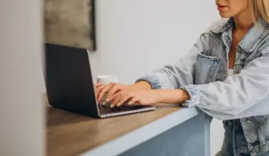 Pieaugušo vidū pieaug interese par mākslīgo intelektu un digitālajām prasmēm