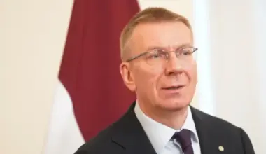 Prezidents Rinkēvičs lūdz Saeimu atkārtoti izvērtēt likuma grozījumus par tālmācības ierobežošanu 1.–6. klasē