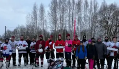 Ropažu novadā aizvadīts aizraujošs 3x3 hokeja turnīrs "Ropažu ripa 2026"