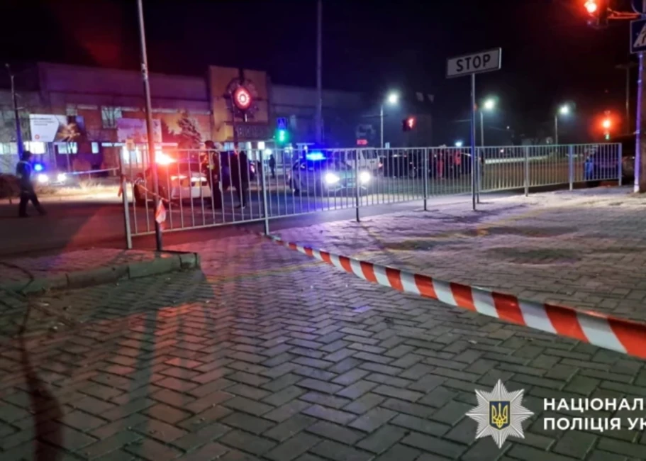 Ukrainā notiek mērķēti uzbrukumi policistiem: sprādziens Mikolajivā seko Ļvivas teroram