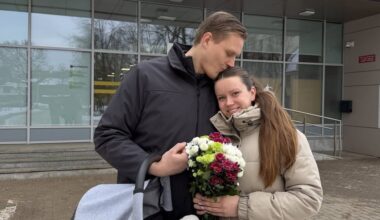 Jānis Dombrava ceturtajam bērnam dod neparastu, taču varen latvisku vārdu — Santa