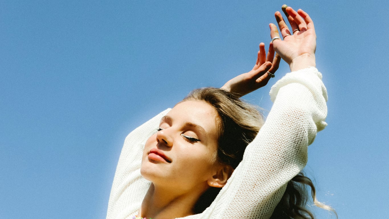 Horoskops 5.–11. februārim. 4 zīmēm sola mīlestības un baudas birumu - Santa.lv