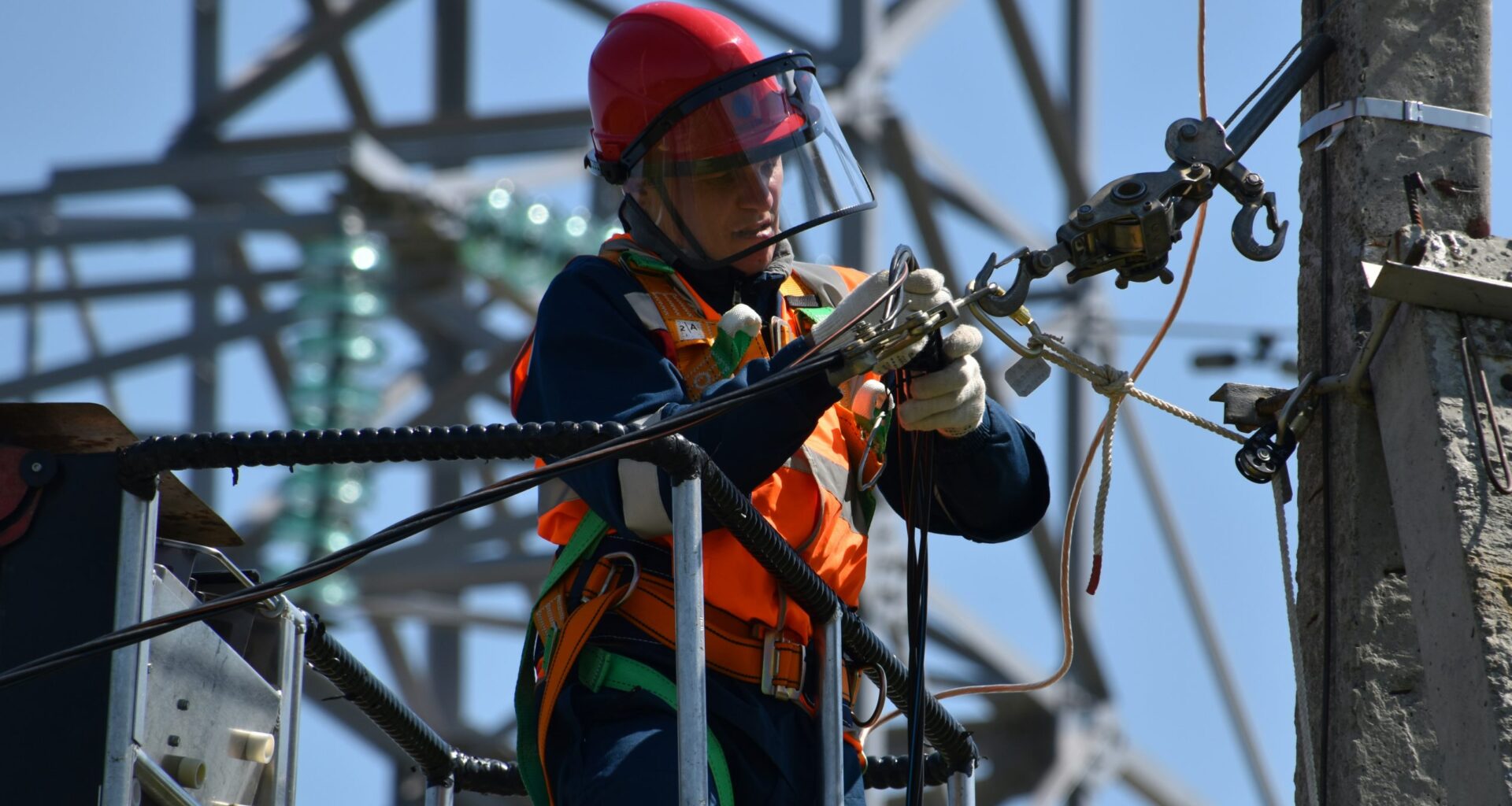 Elektrības cenas turpina strauji augt! Kāda aizvadītajā nedēļā bija cena par megavatstundu?