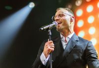 Dziedātājs Kaspars Markševics aicina uz jubilejas koncerttūri "Laipni lūgti manā ballē"