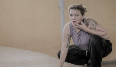 Amerikāņu horeogrāfe Abbi Zbikovski atklās dejas mājas Kurtuve šī gada programmu / Diena