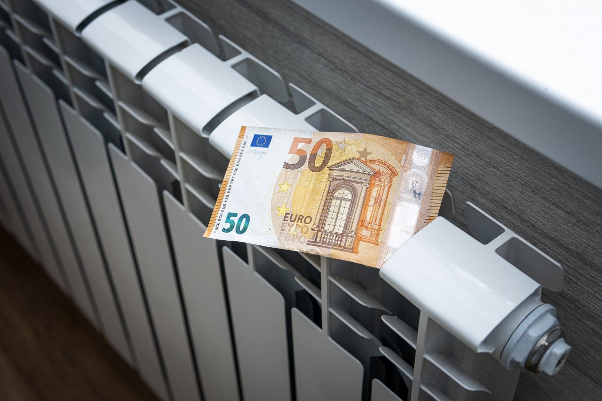 Auksts janvāris, lielāki apkures rēķini; valsts palīdzība varētu būt vien atsevišķām iedzīvotāju grupām / Raksts