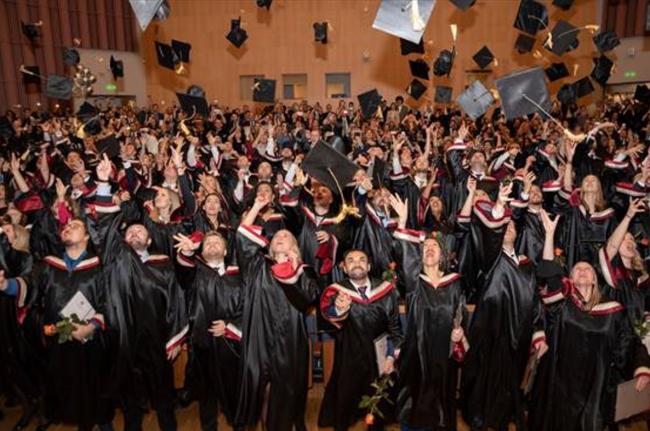 Šonedēļ RSU diplomu saņems 338 absolventi