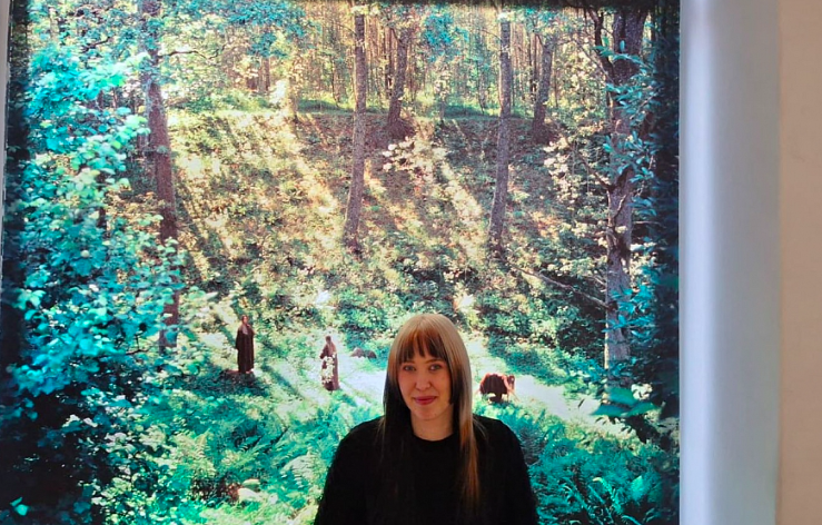 Fotoattēlu rētas, zilumi, apdegumi un putekļi mākslinieces Agates Tūnas jaunākajā izstādē / Raksts