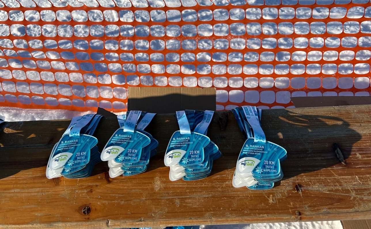 Rankas Kartona fabrikas distanču slēpošanas maratons