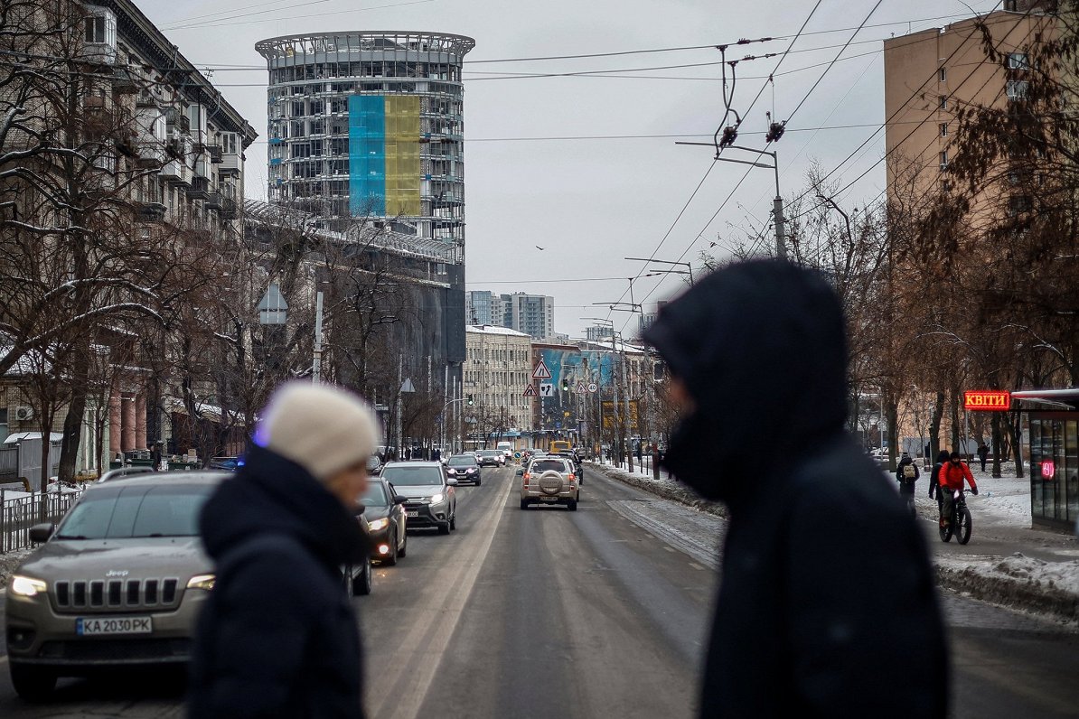 Kijiva pakāpeniski atgūst apkuri; bērni pēc vairāku nedēļu pārtraukuma atgriežas skolās / Raksts