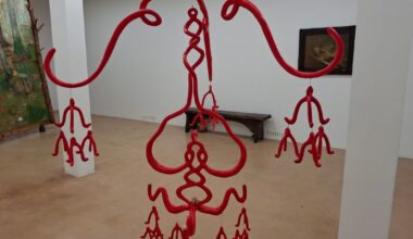 Annas Egles un Ievas Putniņas izstāde "Spēkstacija"