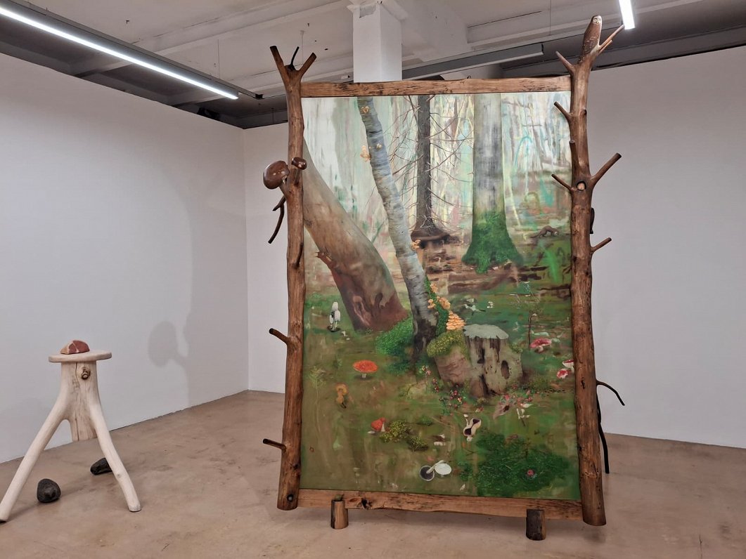 Annas Egles un Ievas Putniņas izstāde "Spēkstacija"