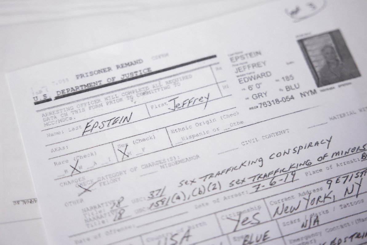 Epstīna lietas dokumenti apliecina – viņa un Kremļa attiecības bija abpusēji izdevīgas / Raksts