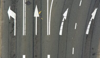 Gada nogalē eirozonā saglabājas izaugsme, likmju izmaiņas netiek gaidītas