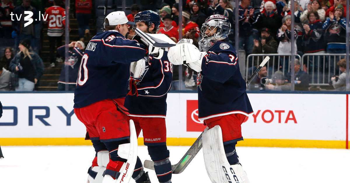 “Blue Jackets” ar Grīvzu vārtos izcīna sauso uzvaru pret “Blackhawks”