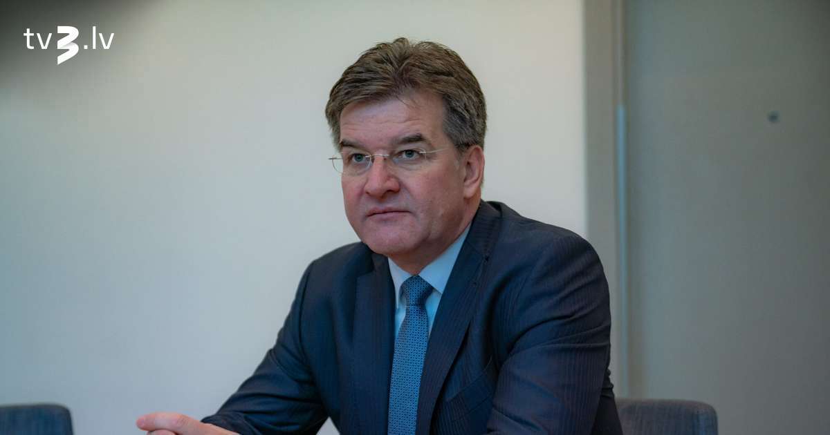 Pēc jauno Epstīna lietas dokumentu publiskošanas atkāpjas Fico padomnieks