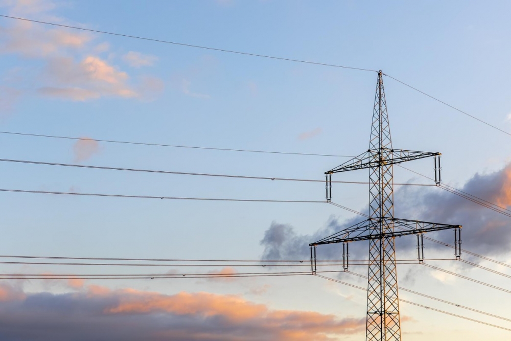 Plānots paplašināt elektrolīniju trases, lai mazinātu kritušo koku radītos bojājumus un elektroapgādes pārtraukumus