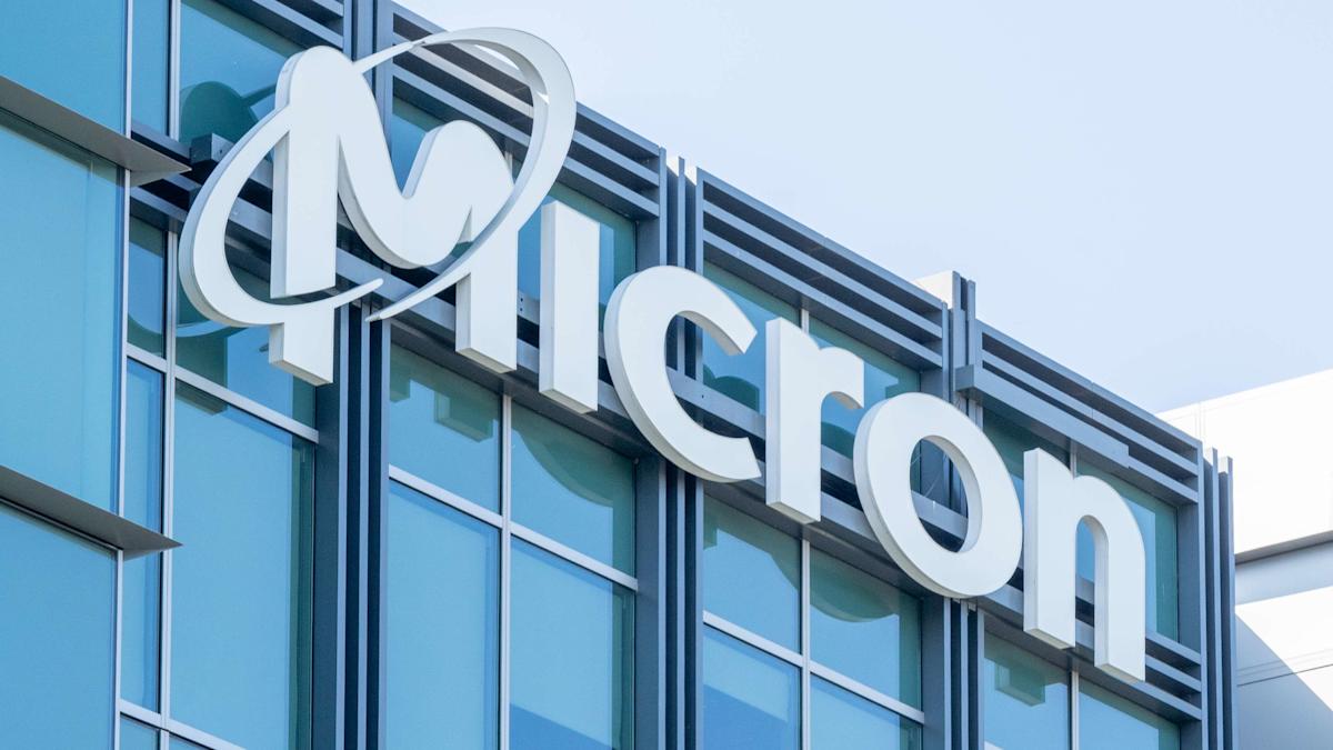 Micron tops Q3 earnings estimates, offers better-than-expected outlook and declares dividend
