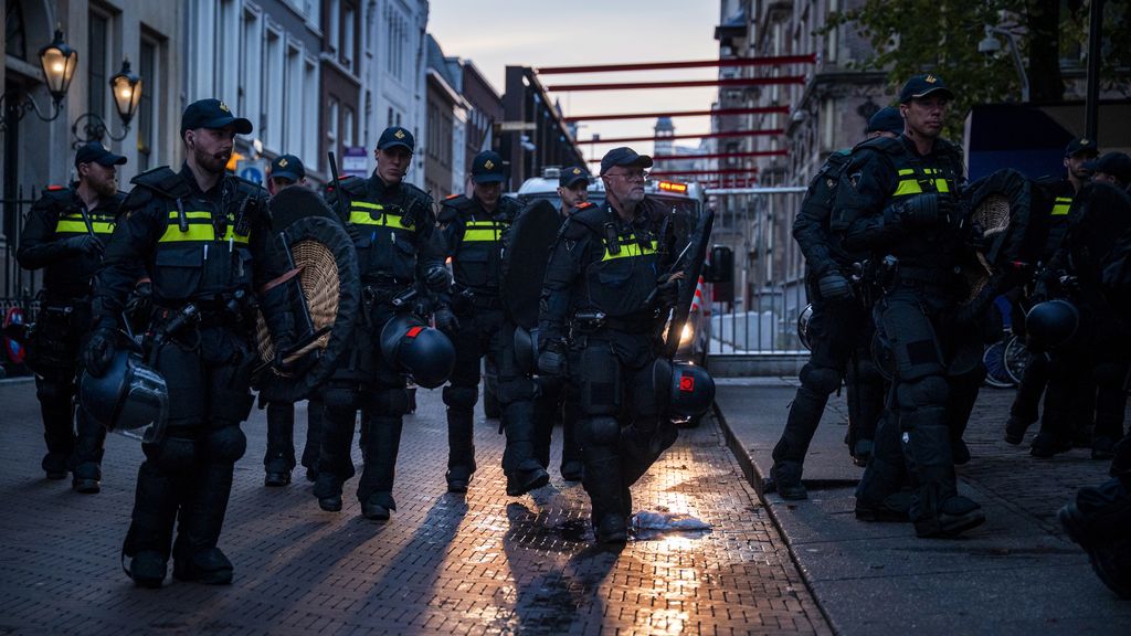 Veertien mensen morgen voor de rechter om rellen rond Malieveld