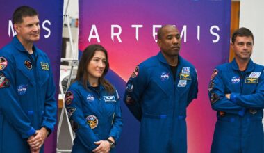 NASA wil in april 2026 met bemande capsule om maan heen vliegen