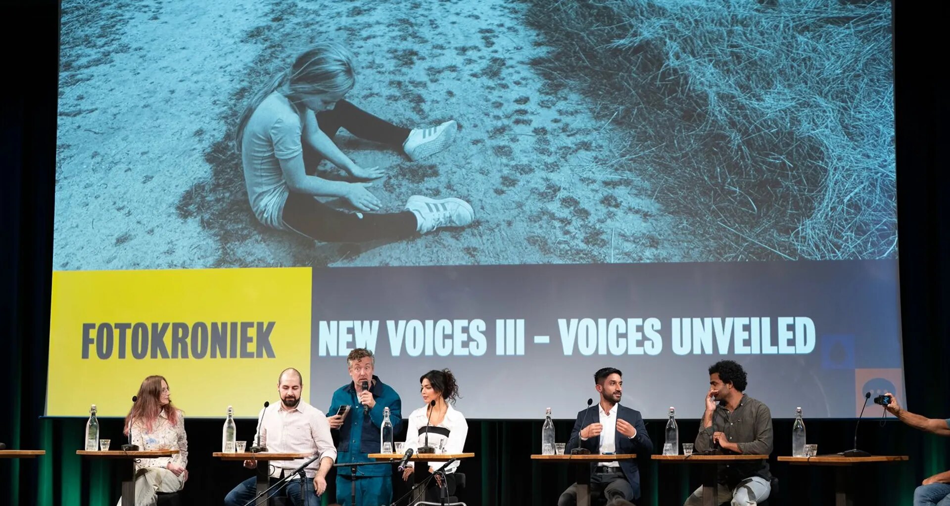 Negen lenzen, negen verhalen: migrantenfotografen in Amsterdam - Joop