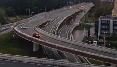 Extra borden voor scherpe 'Mario Kart-bocht' Groningen