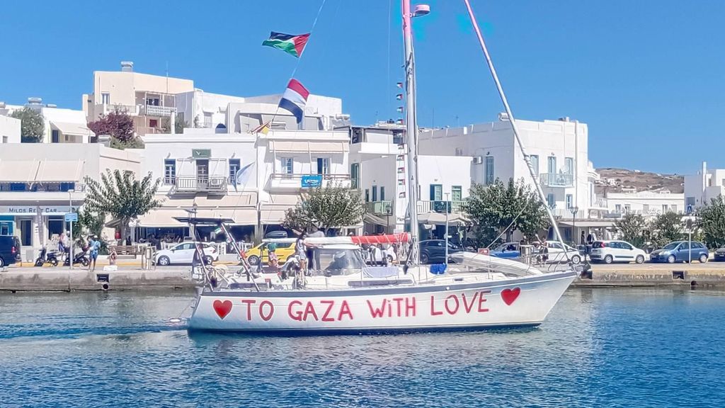 Gaza-vloot activisten bij Kreta 'aangevallen met drones', Israël zegt schepen te stoppen