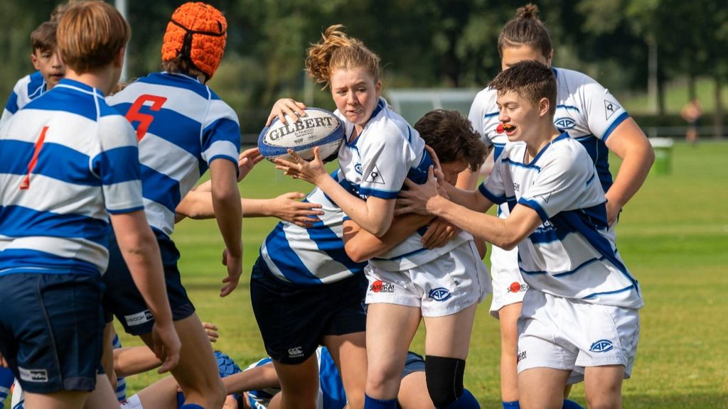 Transvrouwen welkom Nederlandse rugbycompetitie, ondanks internationale richtlijn