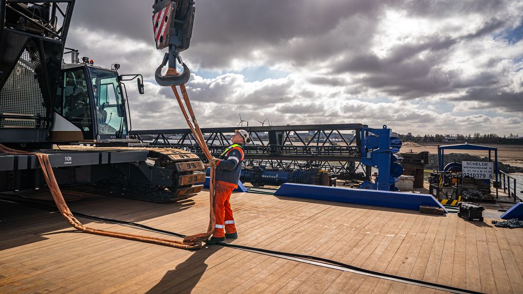 Gemeente Amsterdam koopt haventerrein terug voor 165 miljoen euro