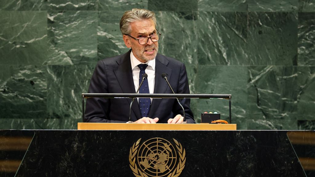 Demissionair premier Schoof onderstreept belang VN in toespraak