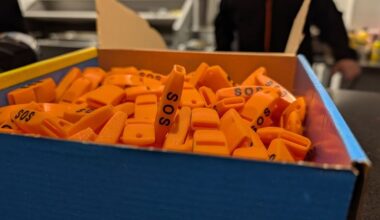 Veel animo voor gratis SOS-fluitjes voor vrouwen in Zeewolde