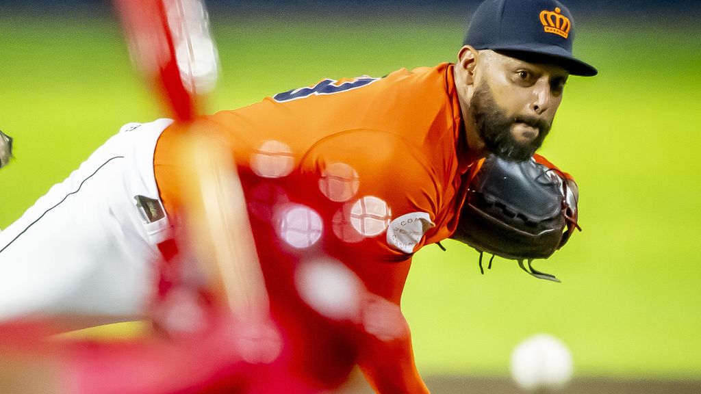 Honkballers EK-finalist, werper Kelly maakt indruk als invaller tegen Spanje