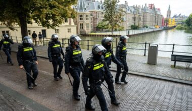 Schade aan Binnenhof door rellen geschat op 55.000 euro