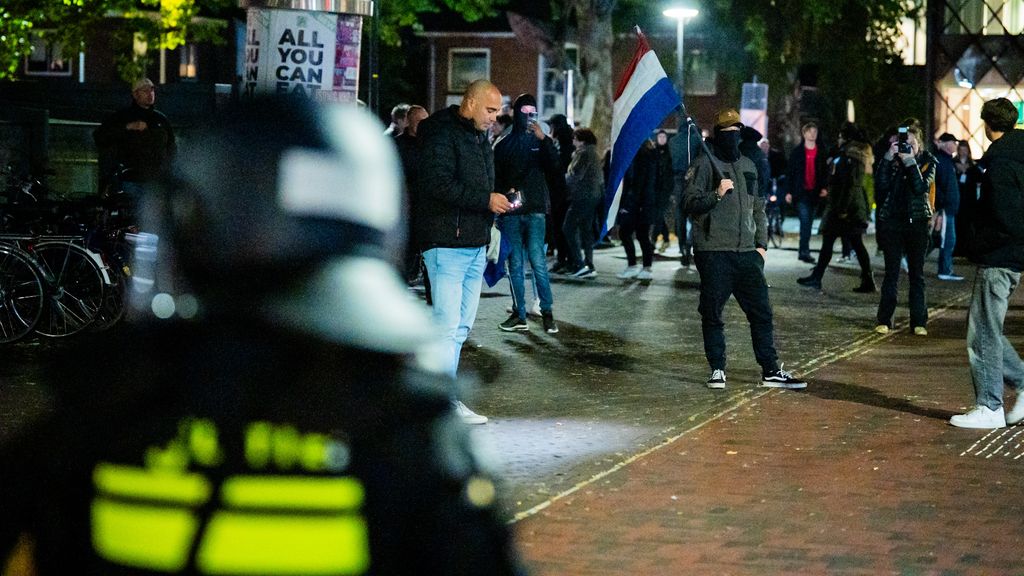 Vluchtelingenwerk ziet na rellen meer angst bij asielzoekers en lichte toename donateurs