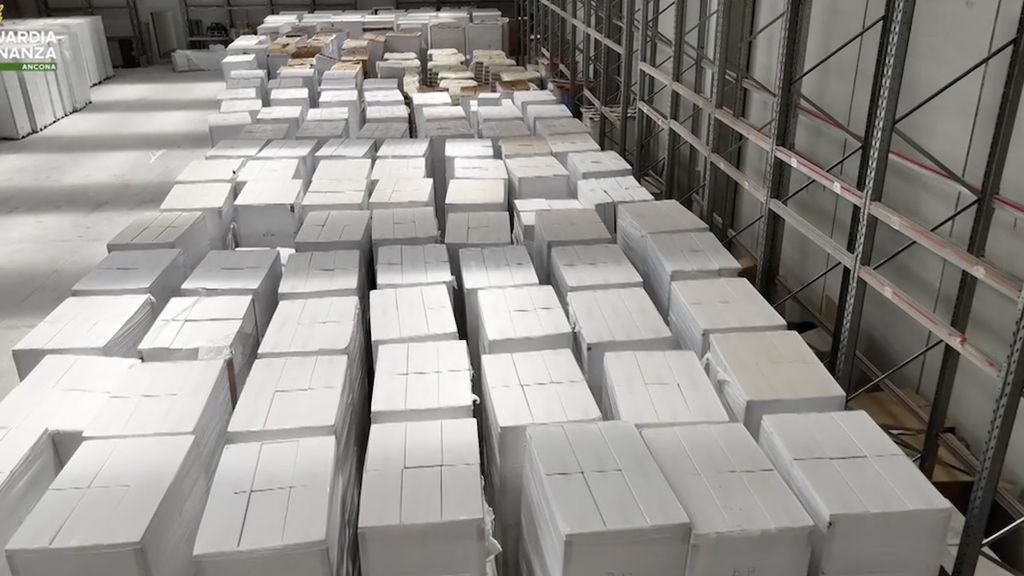 Enorme ondergrondse sigarettenfabriek ontdekt in Italië