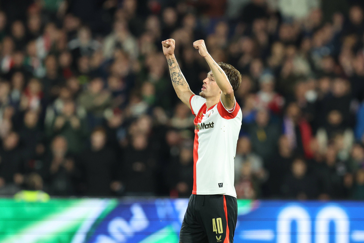 Luciano Valente van Feyenoord