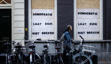 34.000 euro schade aan D66-partijkantoor bij extreemrechtse rellen