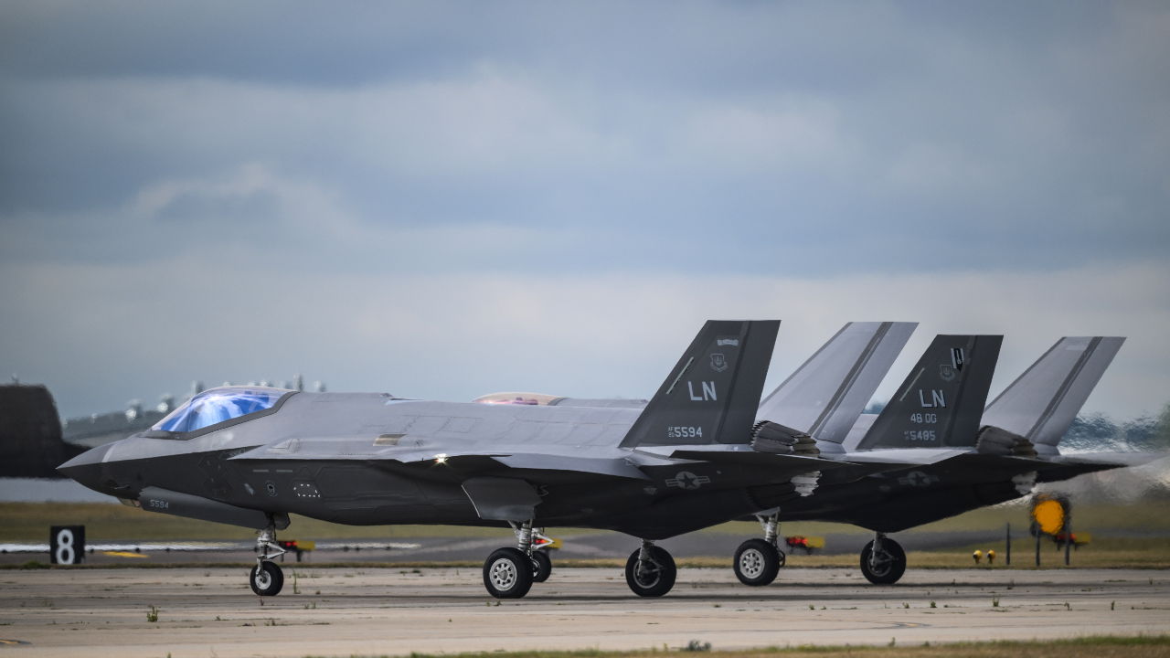 Verenigd Koninkrijk wil F-35's klaarmaken voor kernwapens, maar schendt het daarmee de internationale wetgeving?