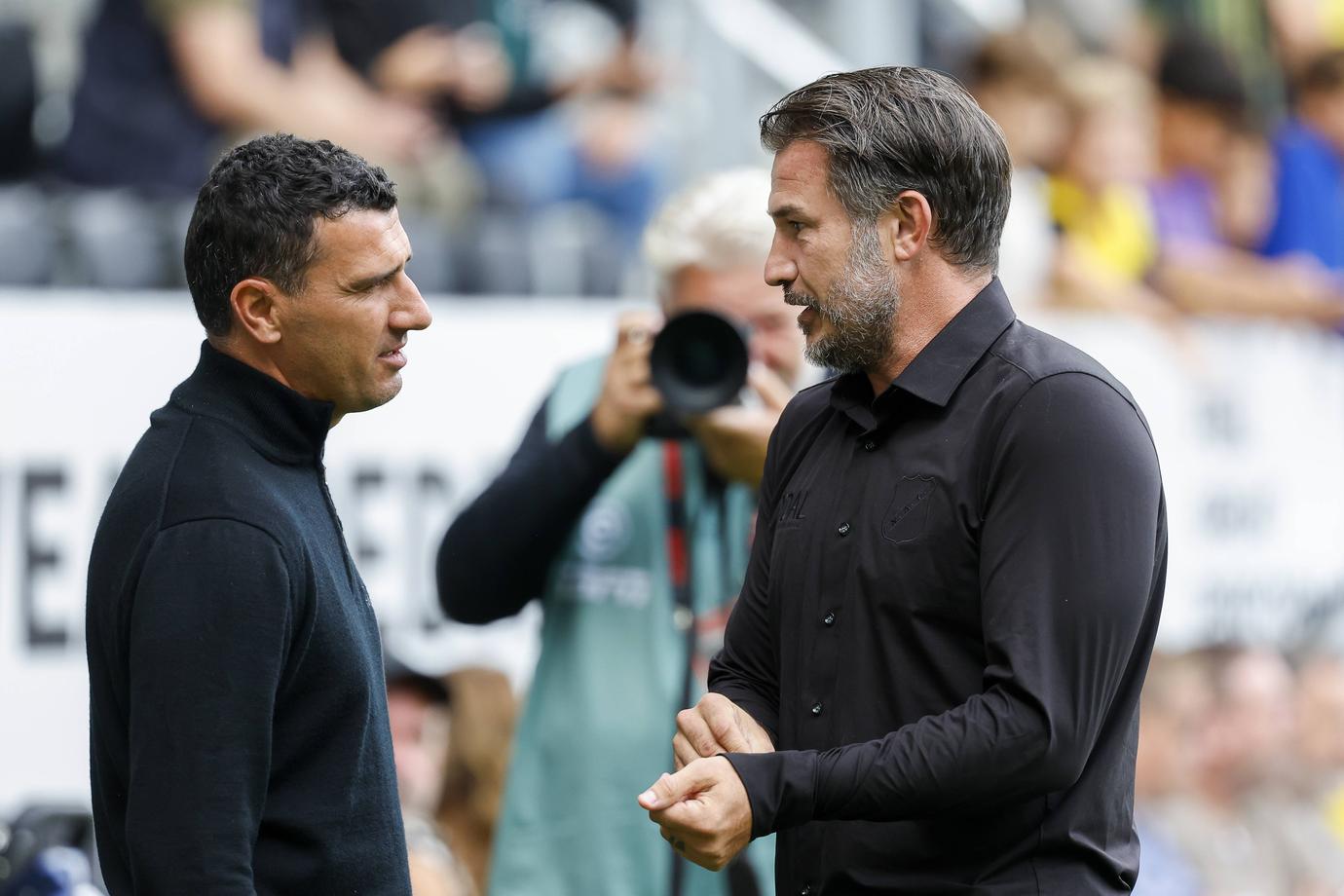 AZ-fans eisen ontslag Maarten Martens na NEC-nederlaag