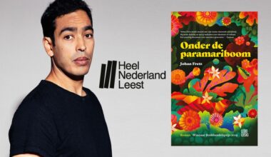 Heel Nederland Leest Onder de paramariboom van Johan Fretz