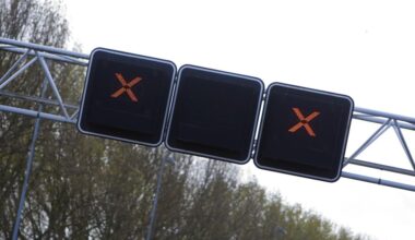 Drukke ochtendspits in Midden-Nederland door storing Rijkswaterstaat en code geel