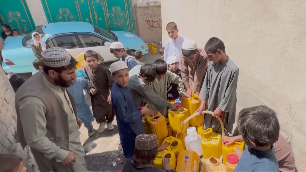 Kinderen in Afghanistan niet naar school: 'We moeten water halen'